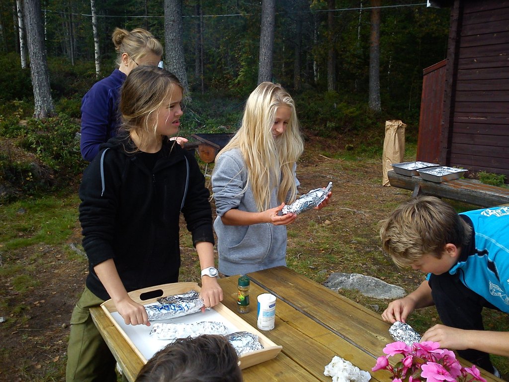 tur til sørlistua 8.trinn 035.jpg